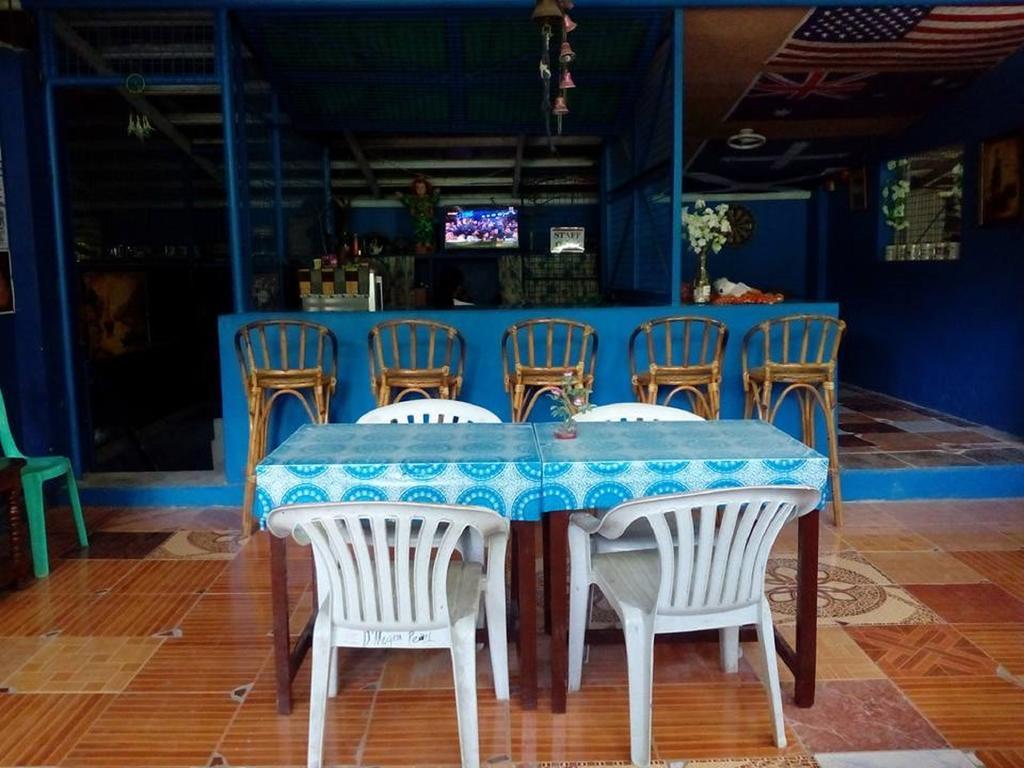 Happy Buddha Inn Puerto Galera Bagian luar foto