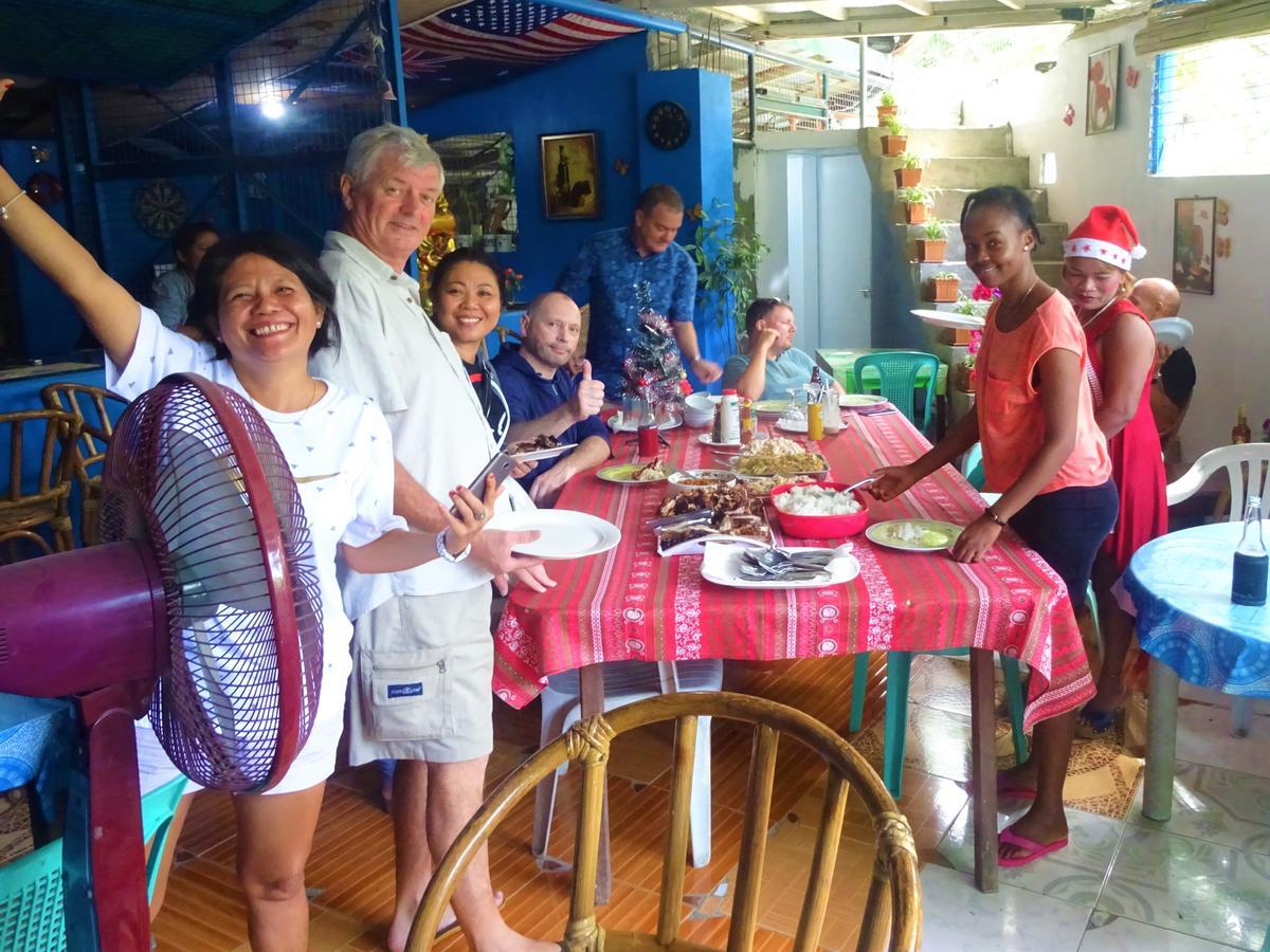 Happy Buddha Inn Puerto Galera Bagian luar foto