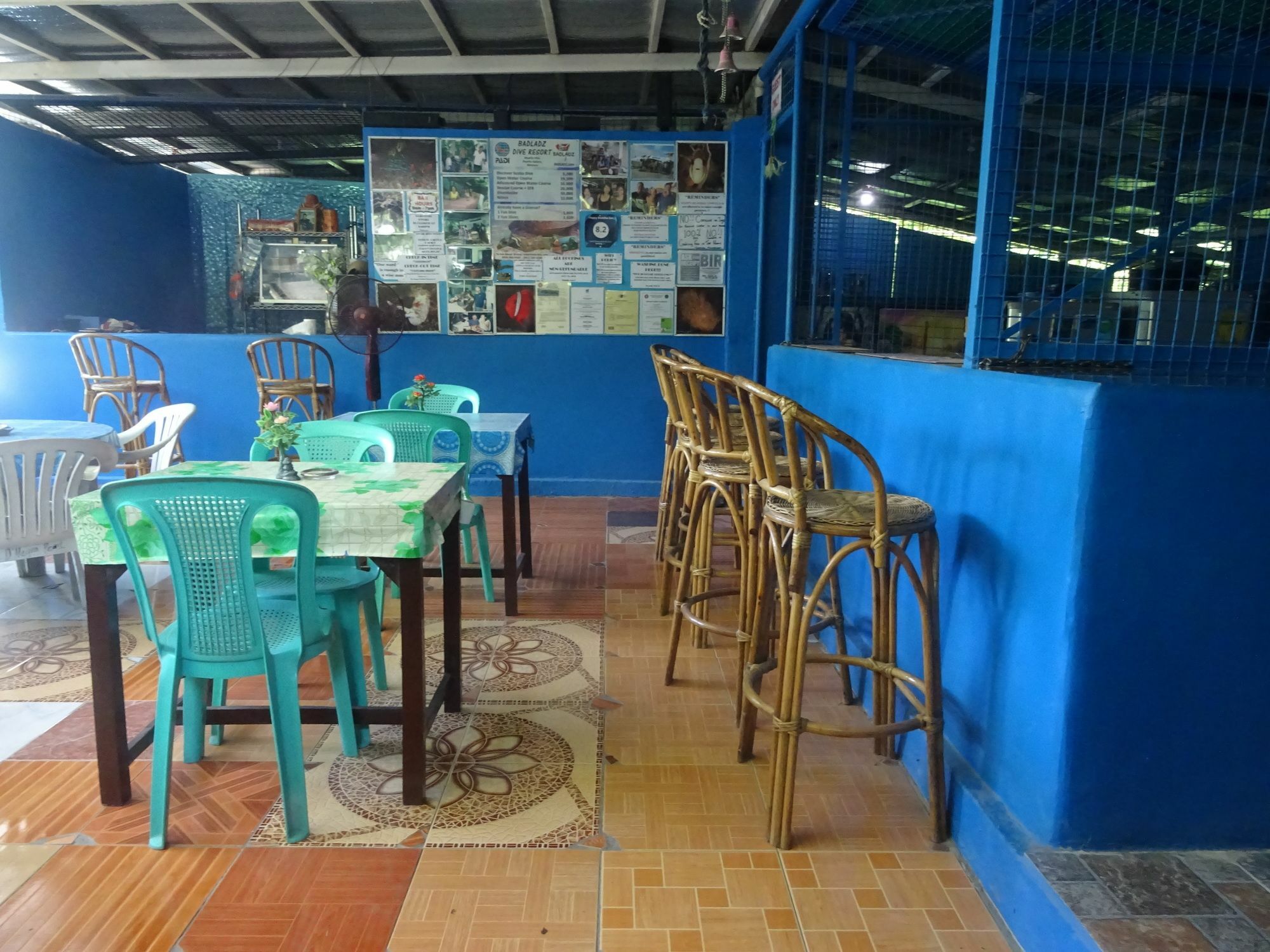 Happy Buddha Inn Puerto Galera Bagian luar foto