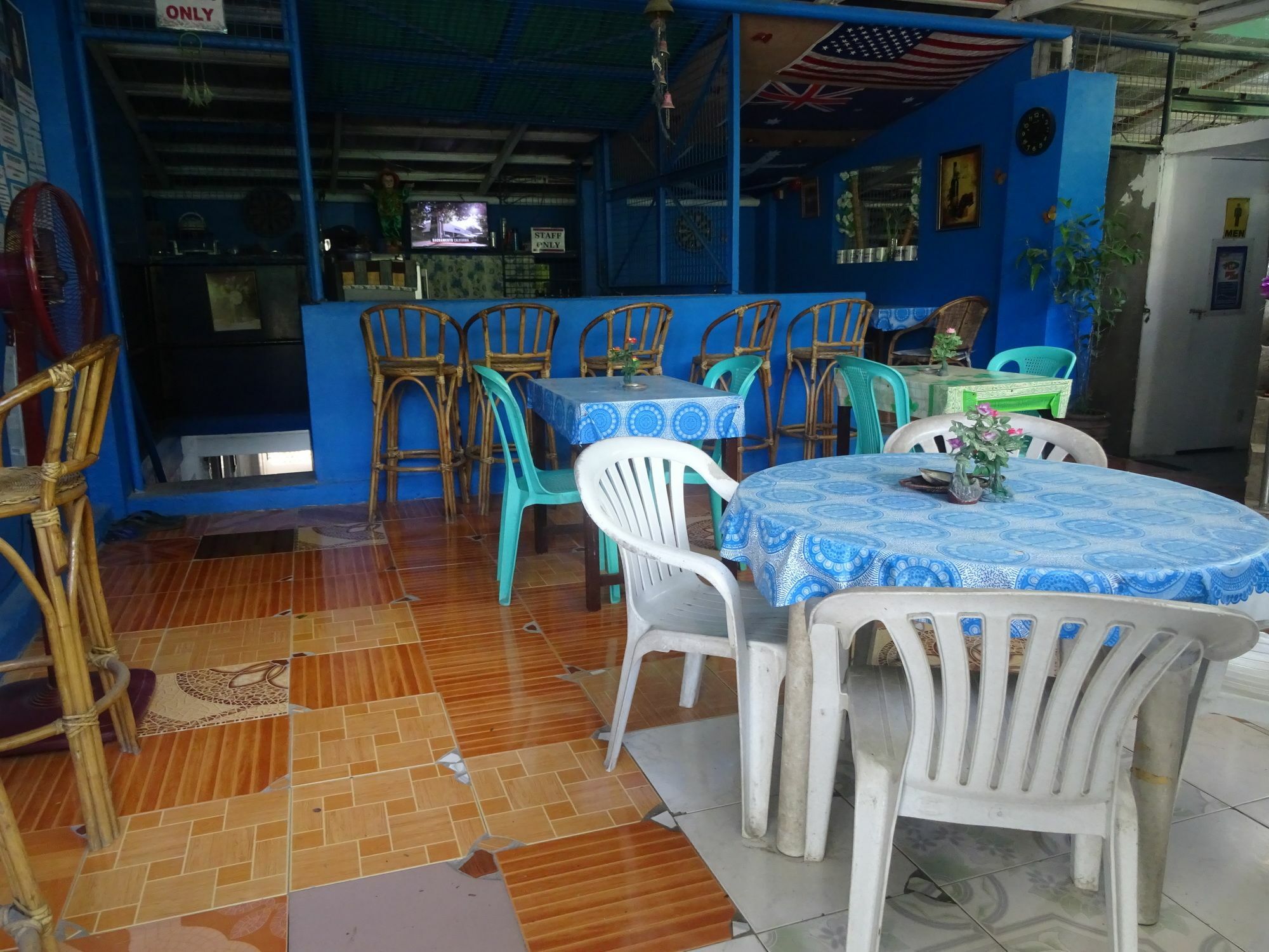 Happy Buddha Inn Puerto Galera Bagian luar foto